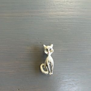 Vintage cat pin